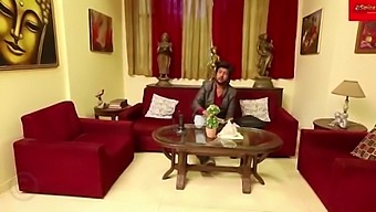 מפגש מצחיק בחדר השינה עם אשתו של הבן החורג.